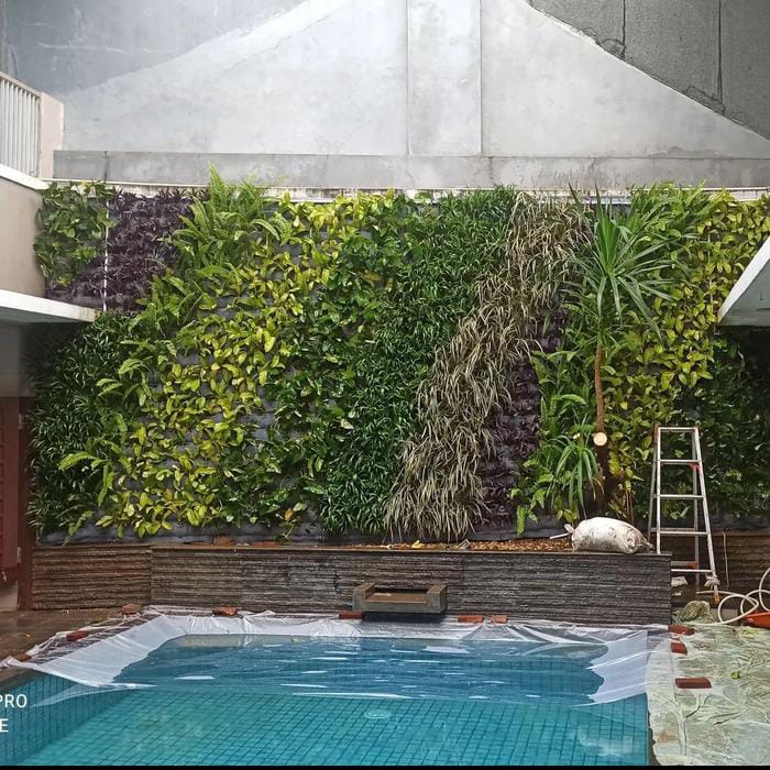 Vertical garden batu alam